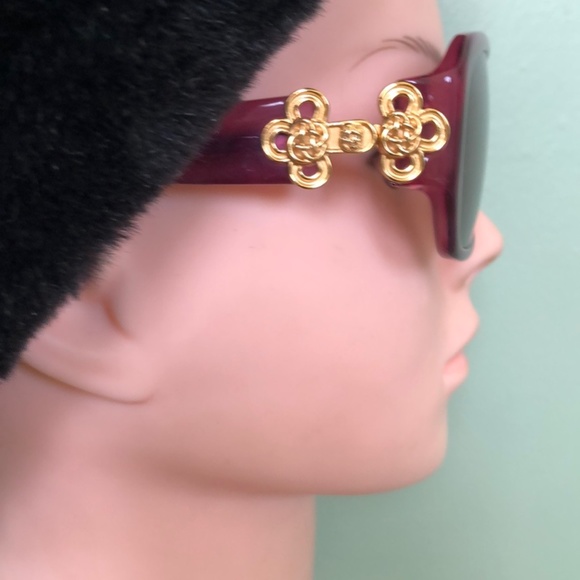Lilly Pulitzer Sunglasses main image 5